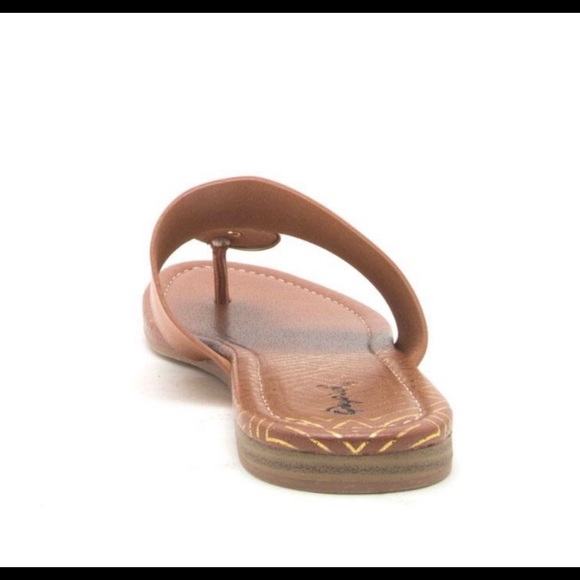 Last Pair!!!🌺🌺Cognac Ornament Thong Sandals - Picture 4 of 7